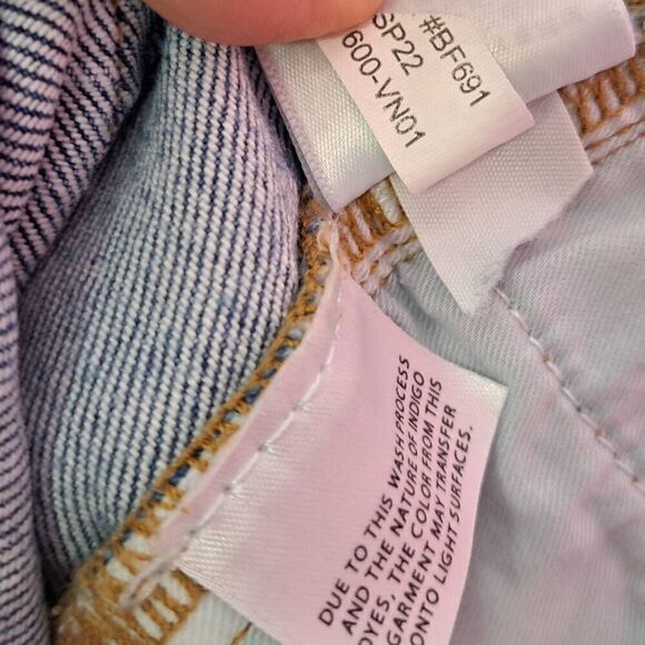 J. Crew Women's High-rise '90s Classic Straight-Fit Jean size 28 - Picture 12 of 12